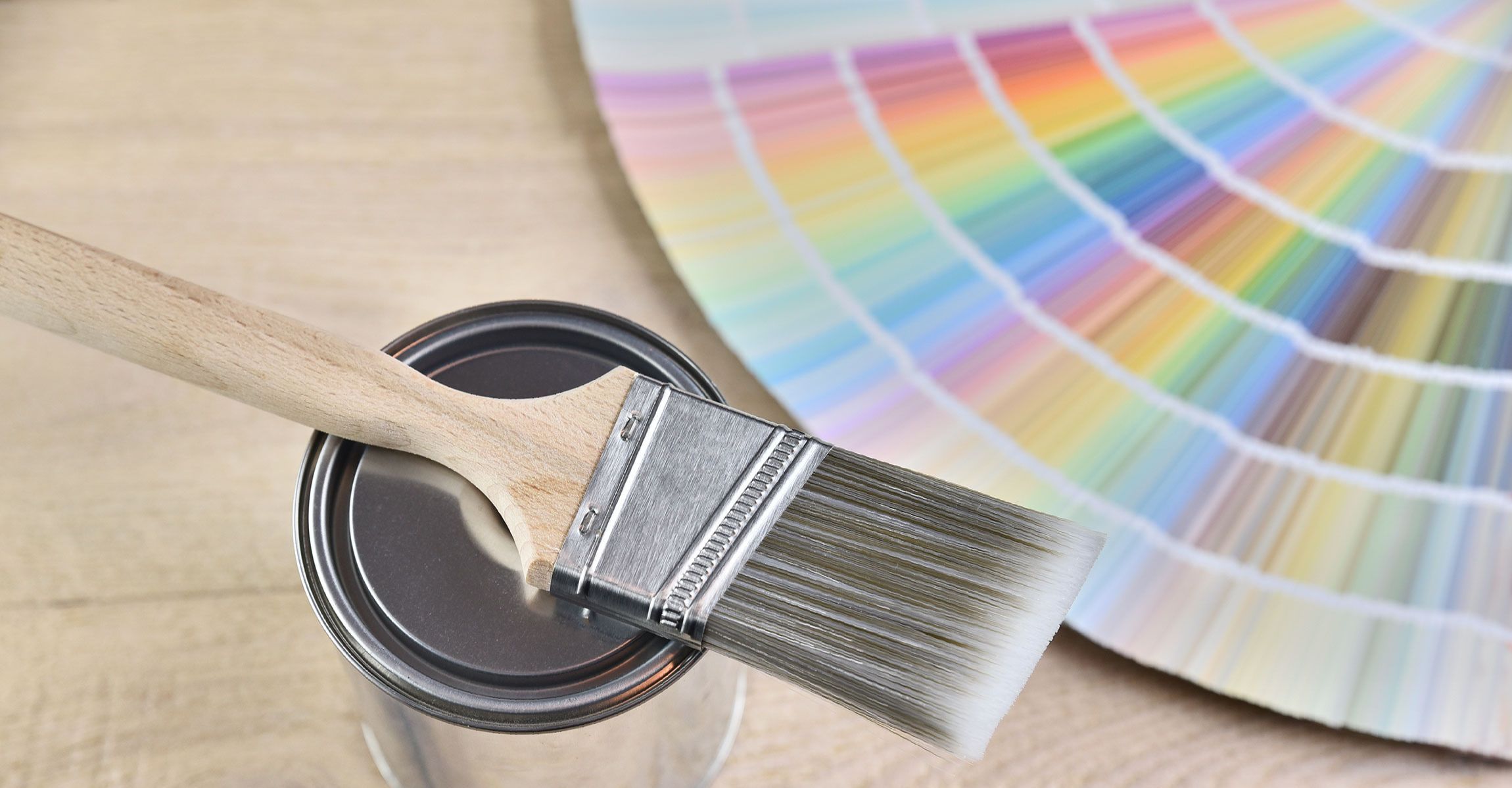 Kleuradvies nodig voor uw binnen- of buitenwand? Schildersbedrijf Santing biedt het. 